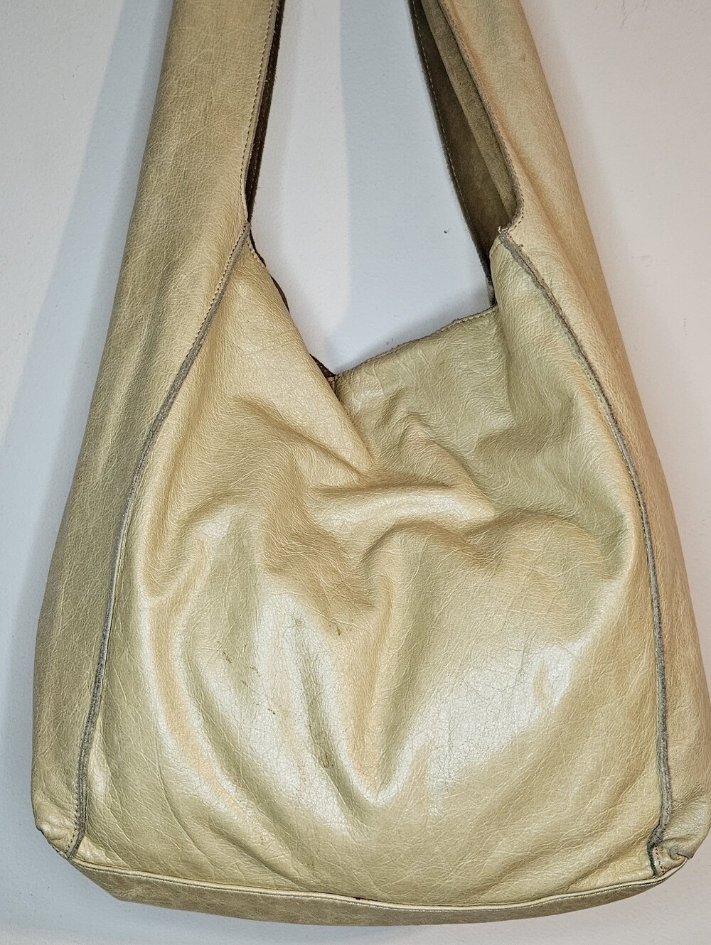 Arcadia Italy Vintage Gold Leather Hobo Bag Butterfly Embossed Y2K Rare - Picture 6 of 16
